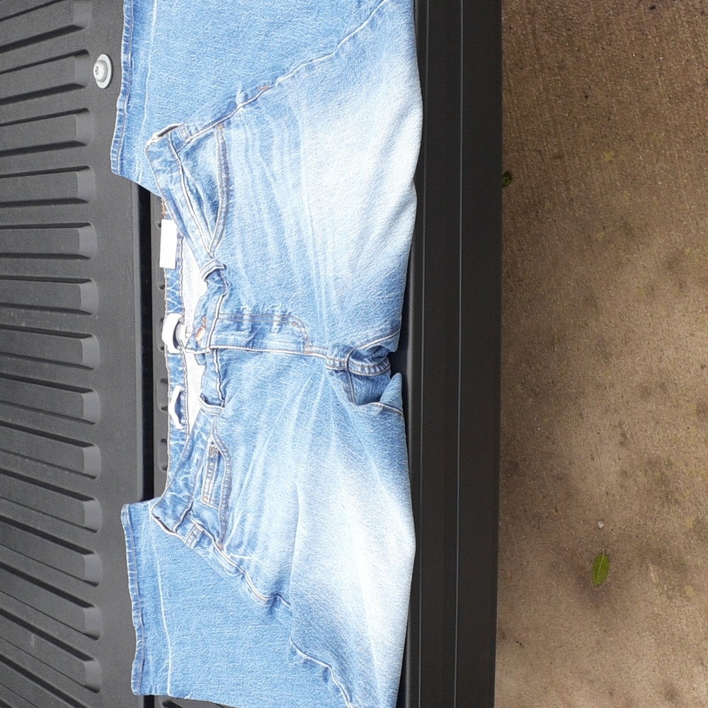 Vintage Straight Med Wash Jeans NWT